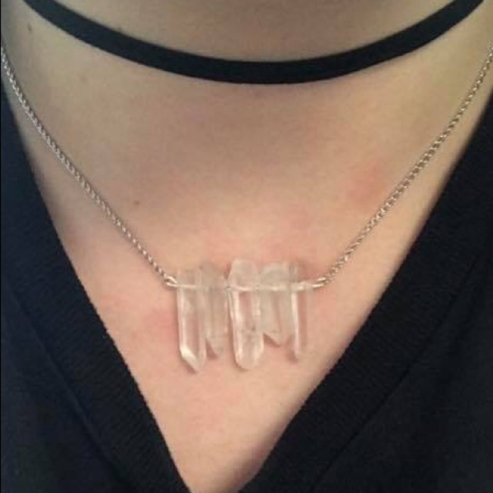 Quartz Points Necklace - 5 Crystals